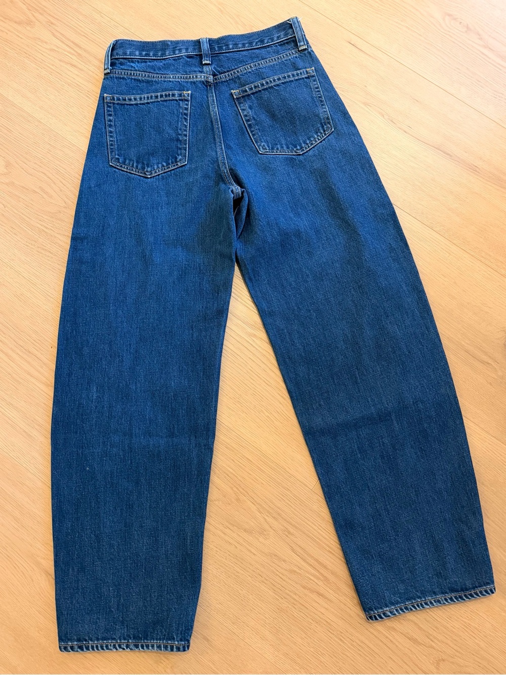 GAP High Rise Barrel Jeans | Dark Rinse - Picture 7 of 9